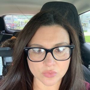 Meet your Posher, Lena